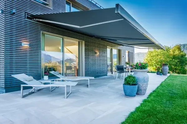 Markiza zewnętrzna dostosowana – Smart Garden Umbrella recenzja i cena